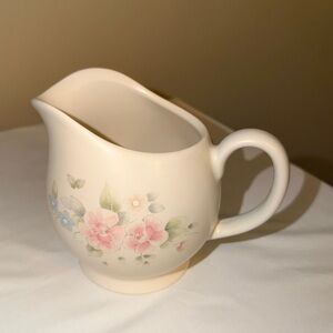 Pfaltzgraff Tea Rose Creamer pitcher